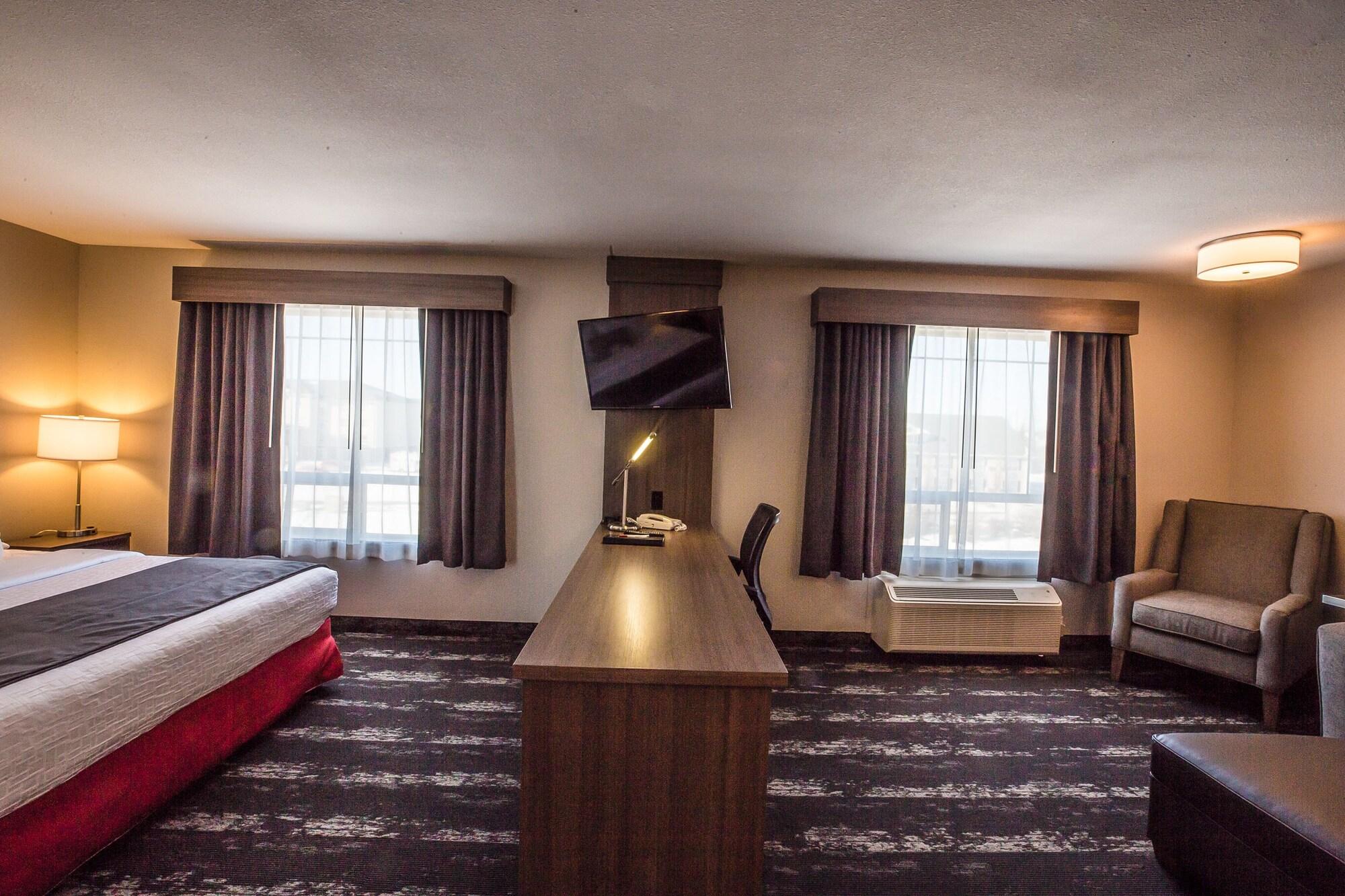 Ramada By Wyndham Cochrane Hotel Buitenkant foto